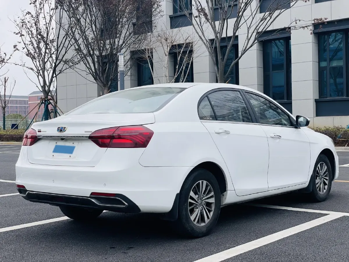 2018 Geely Emgrand 1.5L 109HP L4 5MT,autocango,china used car exporter,china ev exporter,chinese used car exporter,chinese used ev exporter