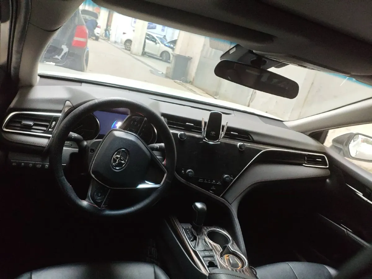 2019 Toyota Camry 2.5L 209HP L4 8AT,autocango,china used car exporter,china ev exporter,chinese used car exporter,chinese used ev exporter