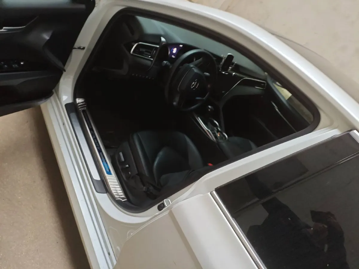 2019 Toyota Camry 2.5L 209HP L4 8AT,autocango,china used car exporter,china ev exporter,chinese used car exporter,chinese used ev exporter