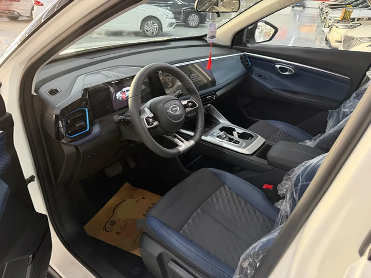 2023 GAC Trumpchi GS3 1.5T 177HP L4 7DCT,autocango,china used car exporter,china ev exporter,chinese used car exporter,chinese used ev exporter