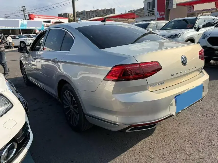 2020 Volkswagen Magotan 2.0T 220HP L4 7DCT,autocango,china used car exporter,china ev exporter,chinese used car exporter,chinese used ev exporter