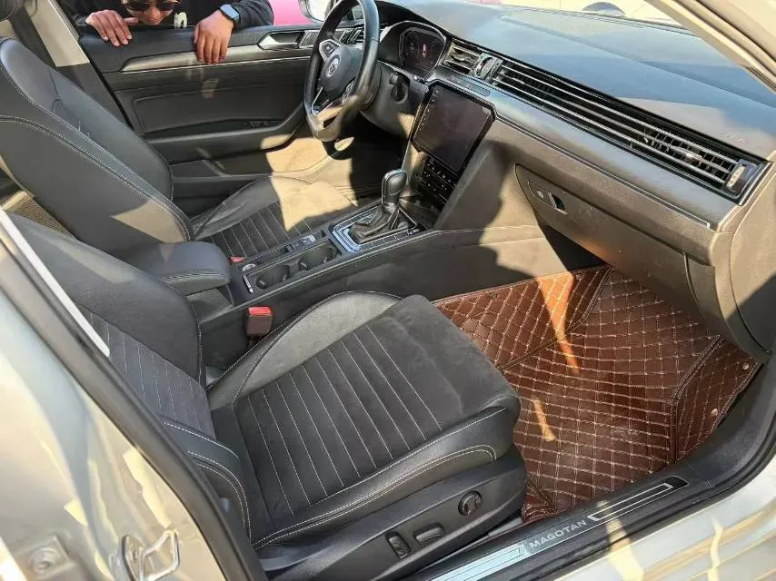 2020 Volkswagen Magotan 2.0T 220HP L4 7DCT,autocango,china used car exporter,china ev exporter,chinese used car exporter,chinese used ev exporter