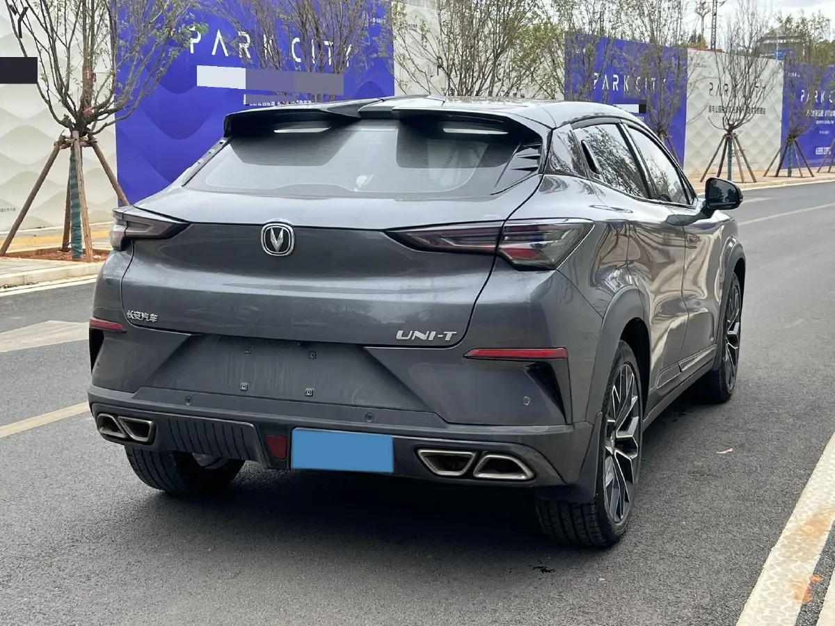 2022 ChangAn UNI-T 1.5T 188HP L4 7DCT,autocango,china used car exporter,china ev exporter,chinese used car exporter,chinese used ev exporter