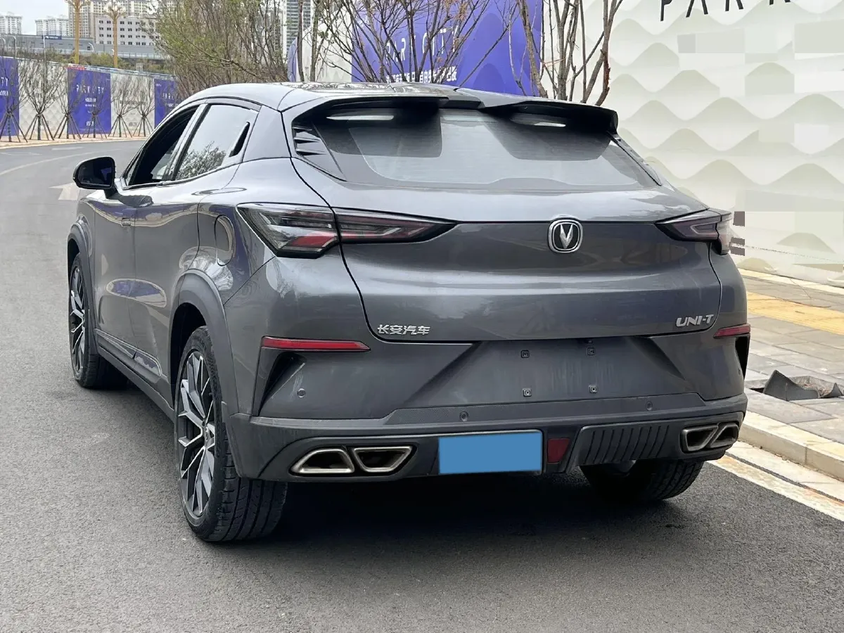 2022 ChangAn UNI-T 1.5T 188HP L4 7DCT,autocango,china used car exporter,china ev exporter,chinese used car exporter,chinese used ev exporter