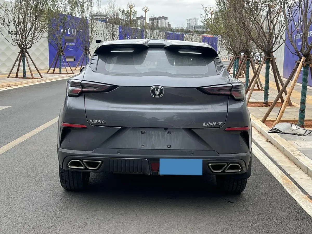 2022 ChangAn UNI-T 1.5T 188HP L4 7DCT,autocango,china used car exporter,china ev exporter,chinese used car exporter,chinese used ev exporter