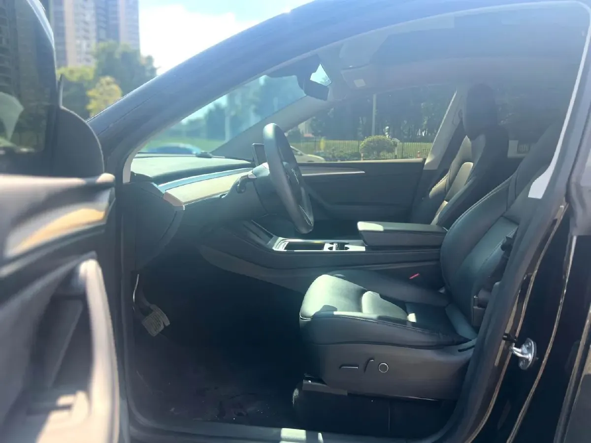 2022 Tesla Model Y BEV 60KWH,autocango,china used car exporter,china ev exporter,chinese used car exporter,chinese used ev exporter