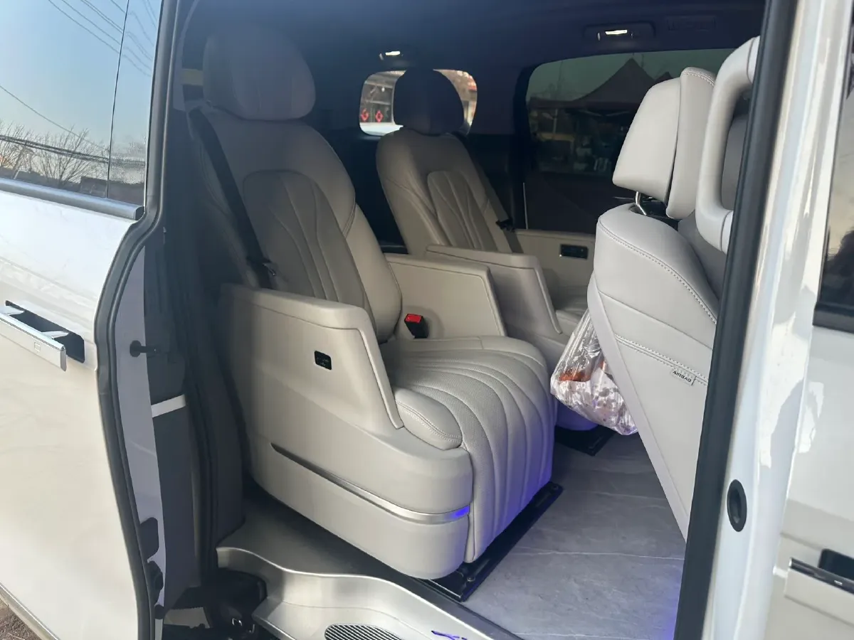 2026 Buick GL8 2.0T 237HP L4 9AT,autocango,china used car exporter,china ev exporter,chinese used car exporter,chinese used ev exporter