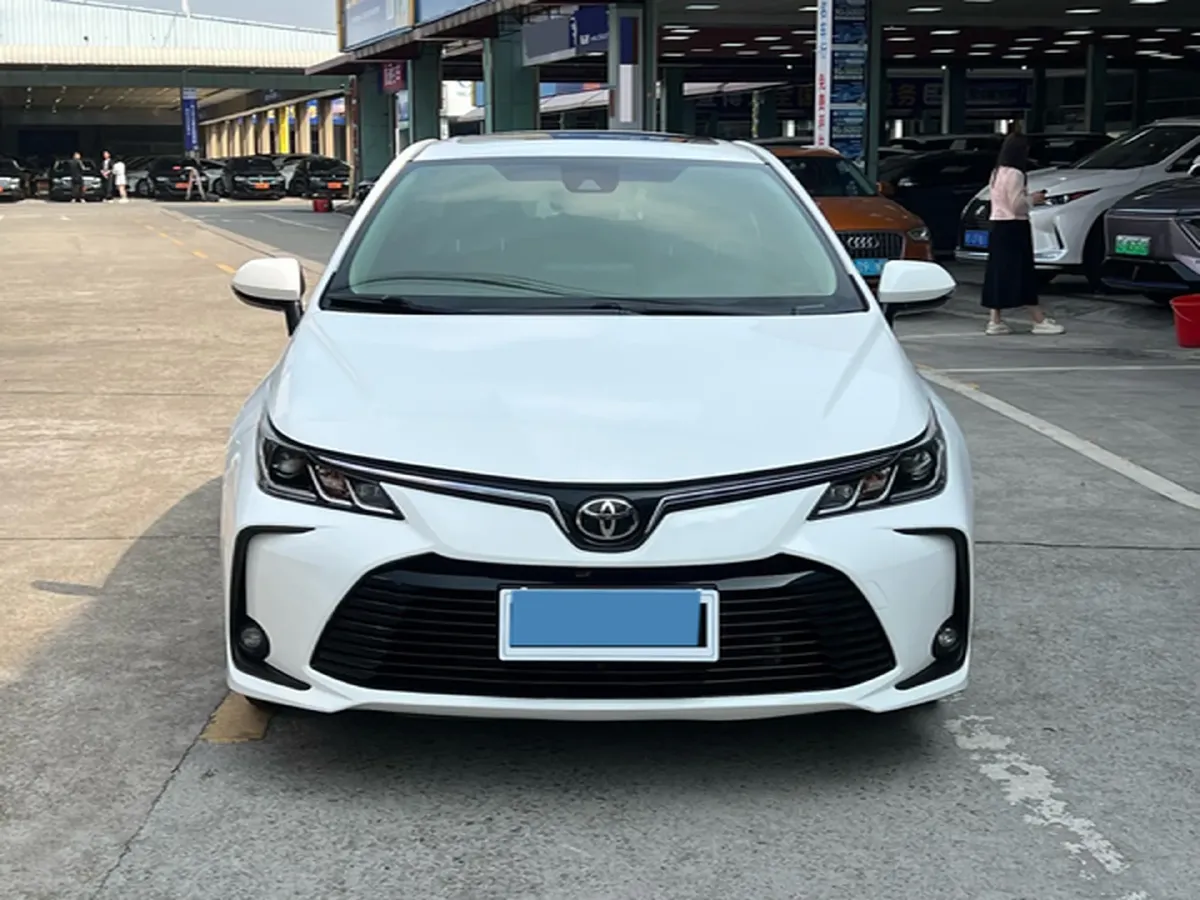 2021 Toyota Corolla 1.2T 116HP L4 CVT,autocango,china used car exporter,china ev exporter,chinese used car exporter,chinese used ev exporter