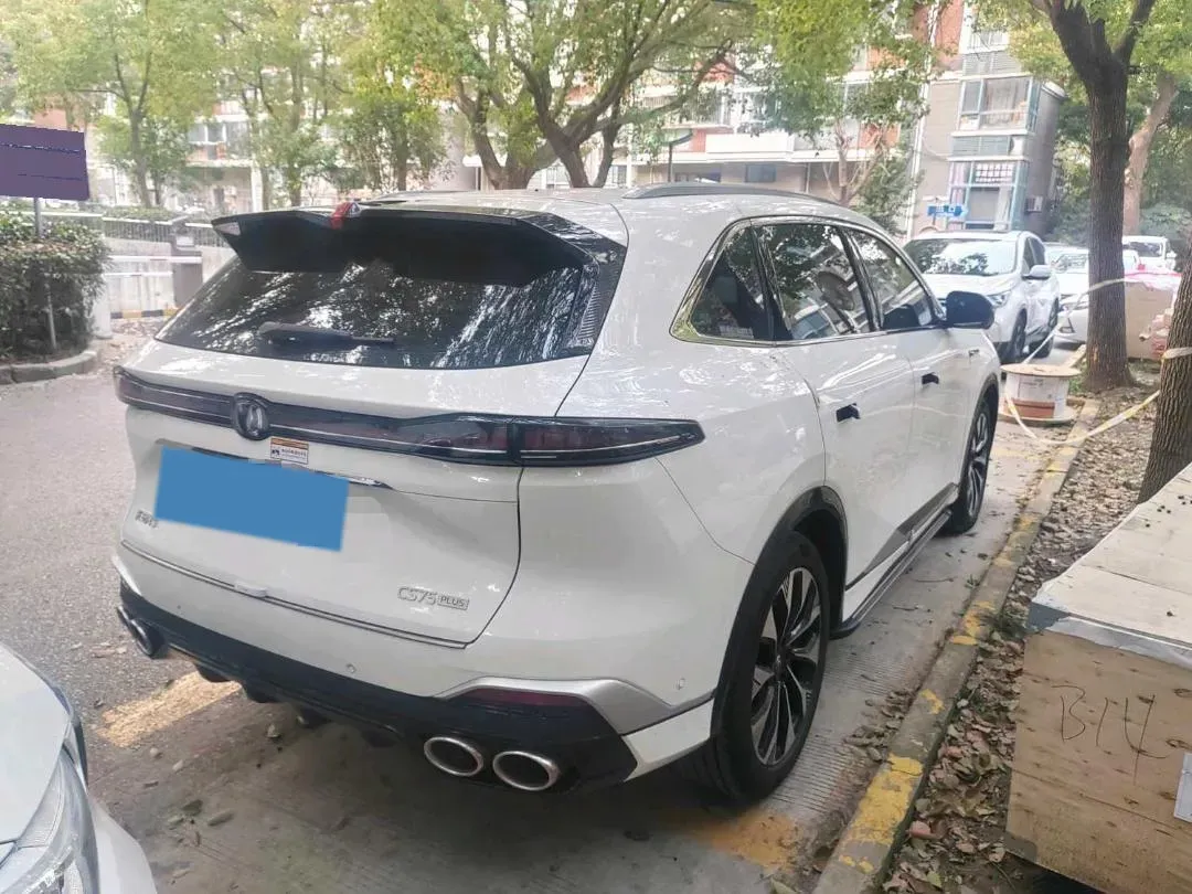 2025 ChangAn CS75 Plus 2.0T 233HP L4 8AT,autocango,china used car exporter,china ev exporter,chinese used car exporter,chinese used ev exporter