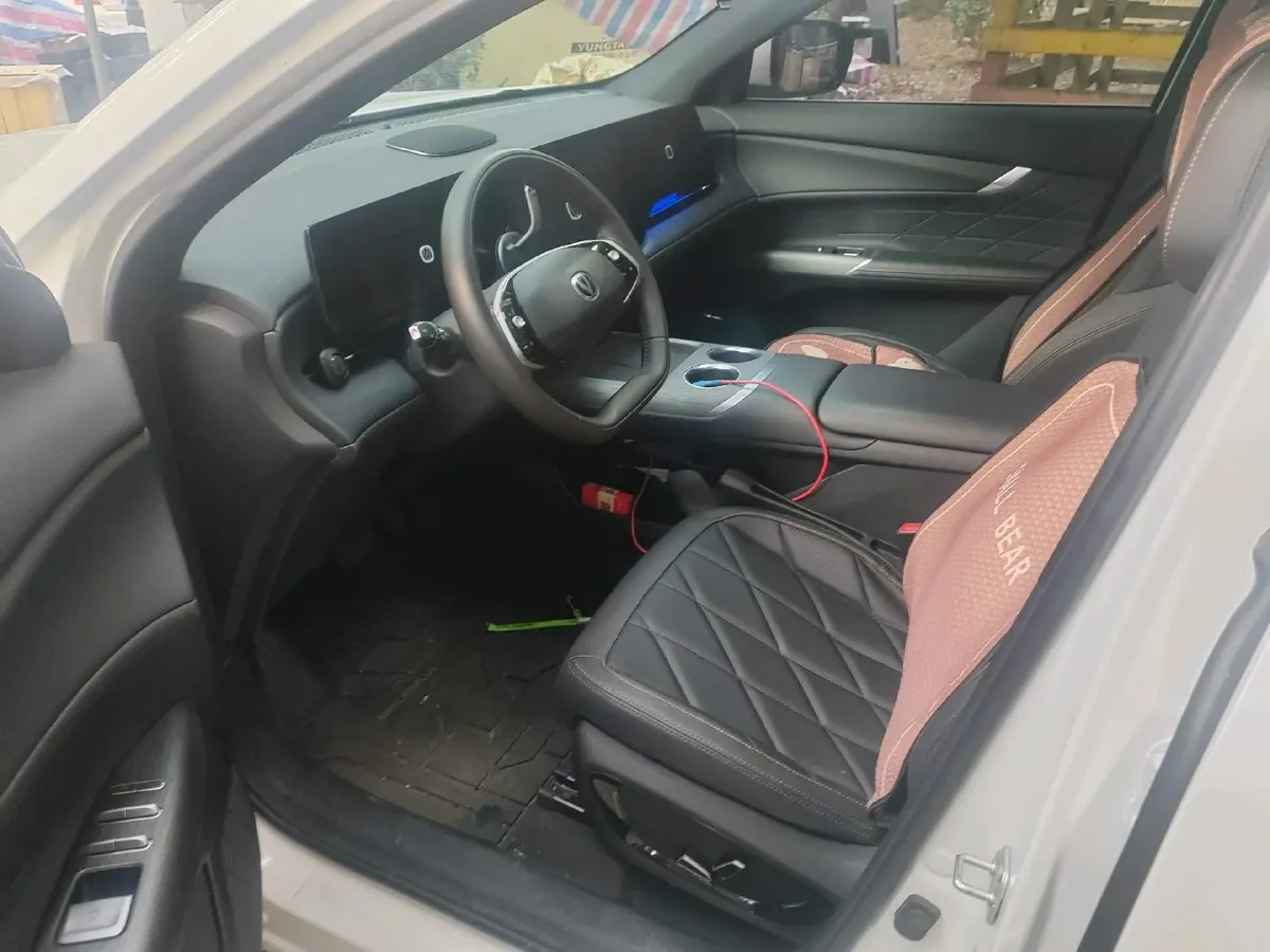 2025 ChangAn CS75 Plus 2.0T 233HP L4 8AT,autocango,china used car exporter,china ev exporter,chinese used car exporter,chinese used ev exporter