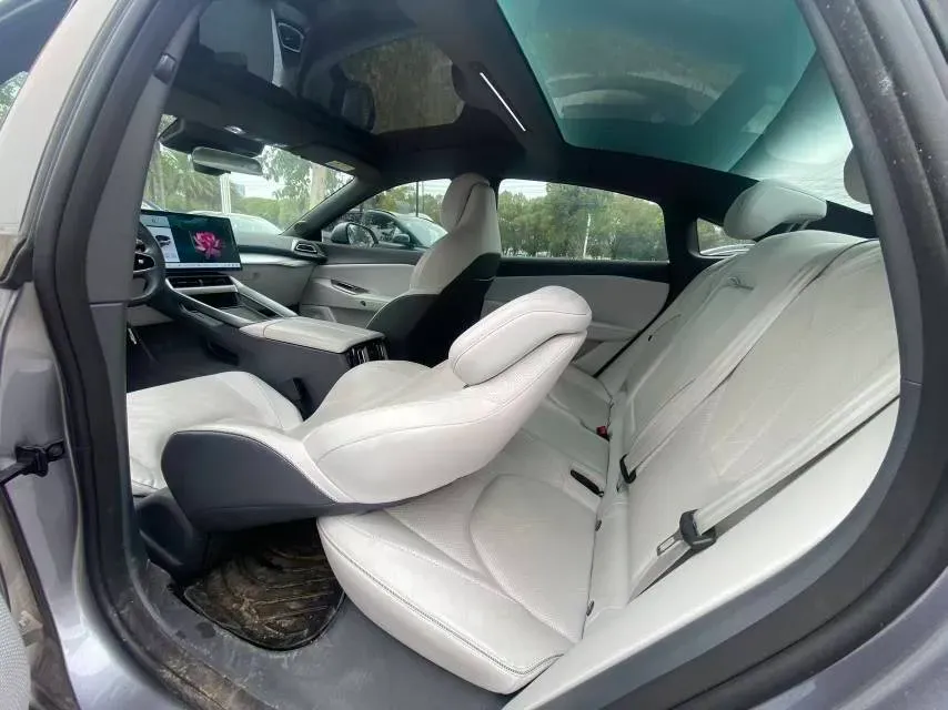 2024 ARCFOX αT5 BEV 79.2KWH,autocango,china used car exporter,china ev exporter,chinese used car exporter,chinese used ev exporter