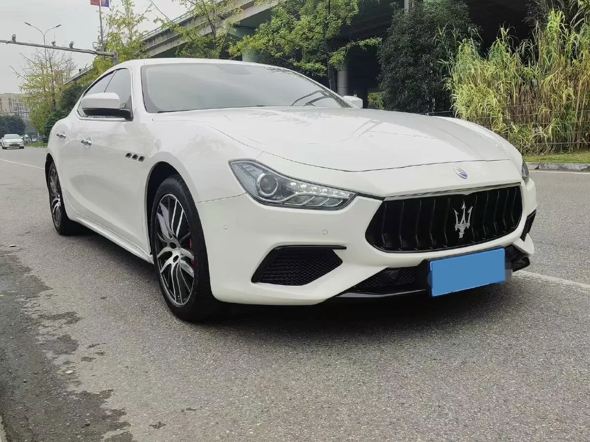 2021 Maserati Ghibli 3.0T 350HP V6 8AT,autocango,china used car exporter,china ev exporter,chinese used car exporter,chinese used ev exporter
