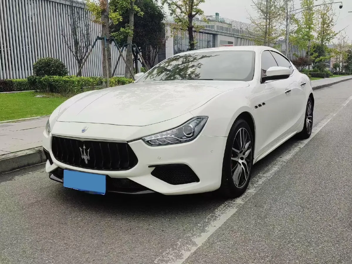 2021 Maserati Ghibli 3.0T 350HP V6 8AT,autocango,china used car exporter,china ev exporter,chinese used car exporter,chinese used ev exporter