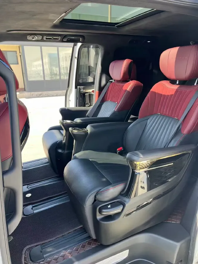 2023 GAC Trumpchi M8 2.0T 252HP L4 8AT,autocango,china used car exporter,china ev exporter,chinese used car exporter,chinese used ev exporter