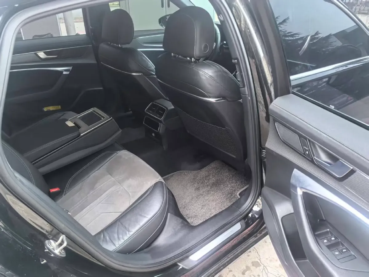 2019 Mercedes-Benz E Class 1.5T 184HP L4 9AT,autocango,china used car exporter,china ev exporter,chinese used car exporter,chinese used ev exporter