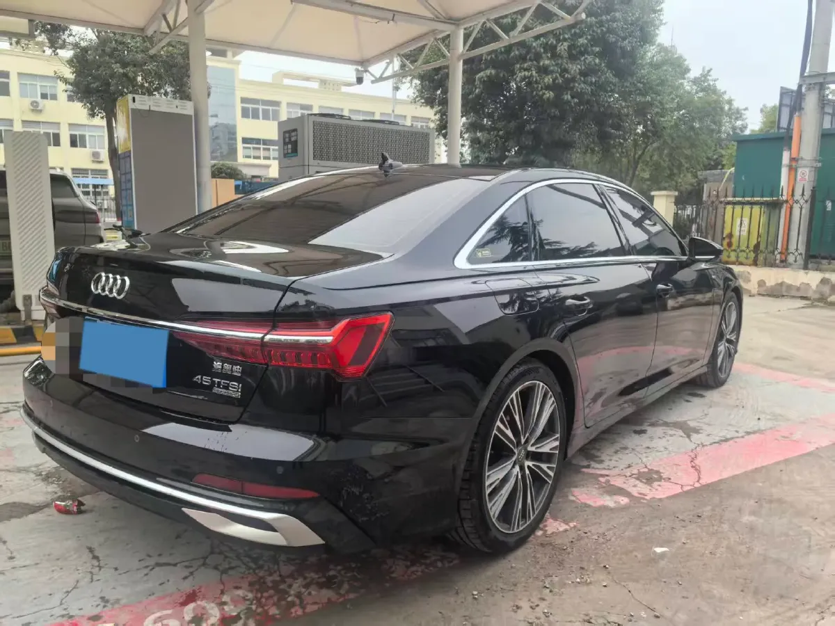 2019 Mercedes-Benz E Class 1.5T 184HP L4 9AT,autocango,china used car exporter,china ev exporter,chinese used car exporter,chinese used ev exporter