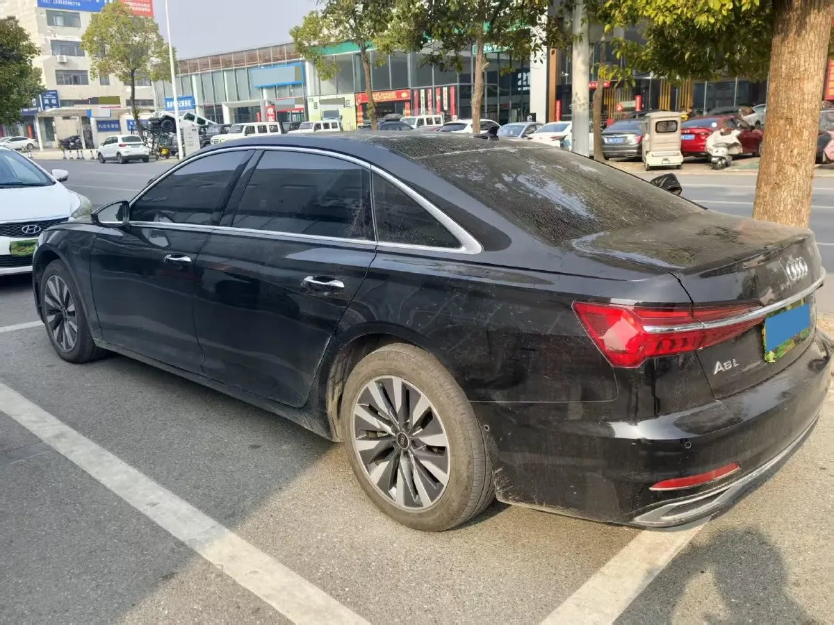 2022 Audi A6L 2.0T 224HP L4 7DCT,autocango,china used car exporter,china ev exporter,chinese used car exporter,chinese used ev exporter