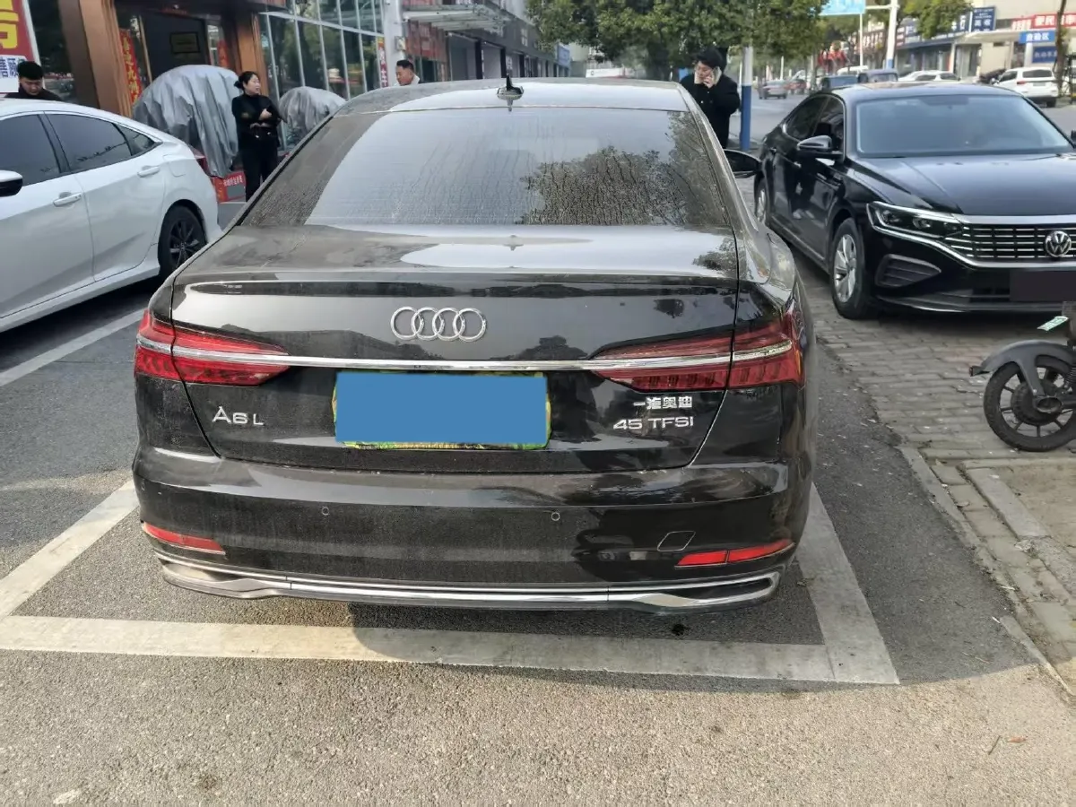2022 Audi A6L 2.0T 224HP L4 7DCT,autocango,china used car exporter,china ev exporter,chinese used car exporter,chinese used ev exporter