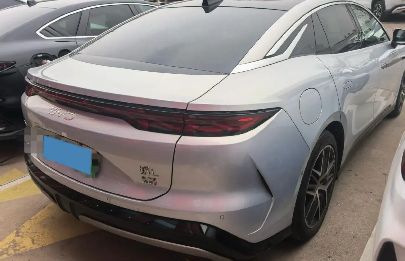 2025 BYD HanL BEV,autocango,china used car exporter,china ev exporter,chinese used car exporter,chinese used ev exporter