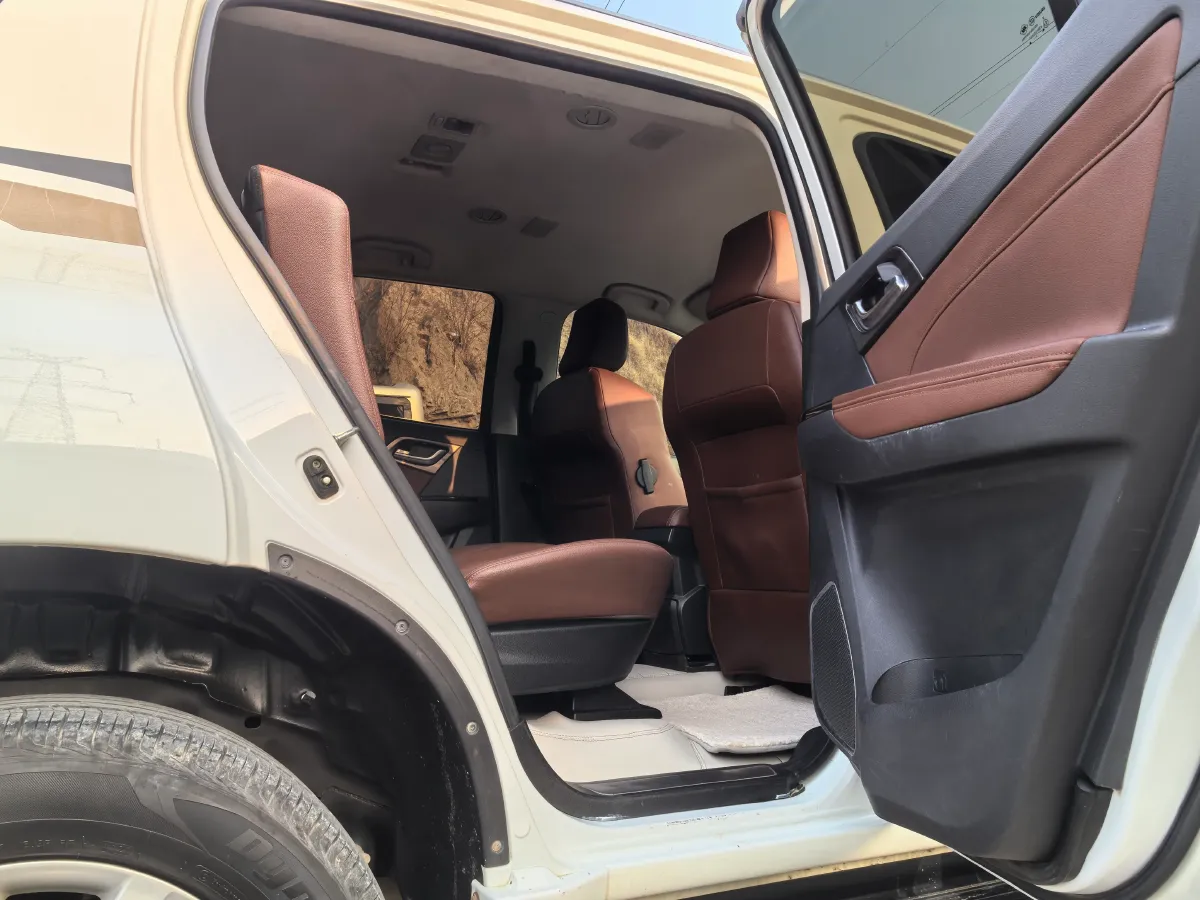 2018 Isuzu Mu-X 1.9T 163HP L4 6AT,autocango,china used car exporter,china ev exporter,chinese used car exporter,chinese used ev exporter