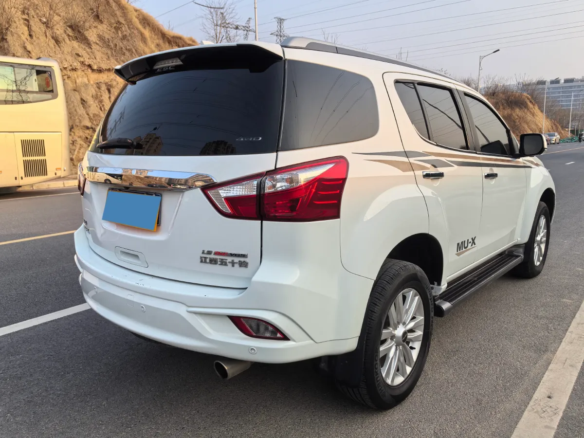 2018 Isuzu Mu-X 1.9T 163HP L4 6AT,autocango,china used car exporter,china ev exporter,chinese used car exporter,chinese used ev exporter