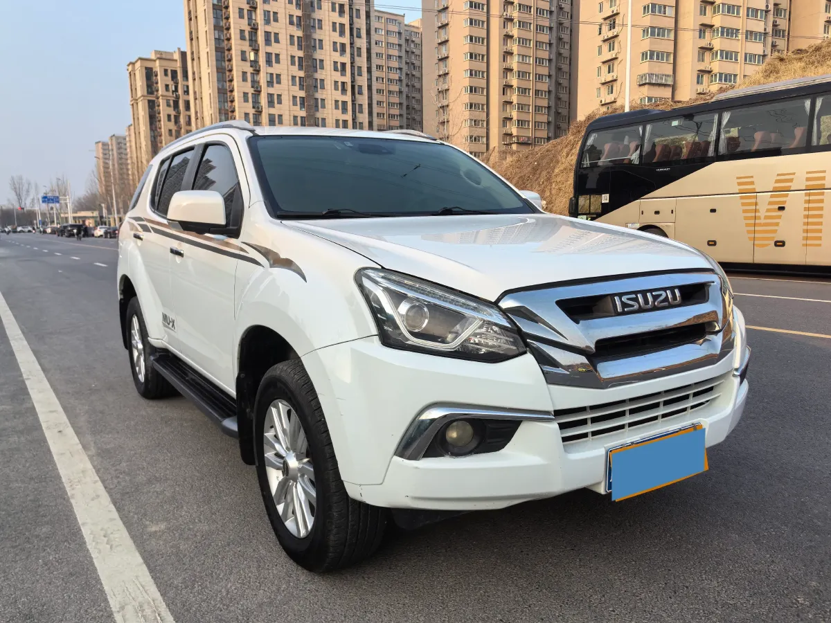 2018 Isuzu Mu-X 1.9T 163HP L4 6AT,autocango,china used car exporter,china ev exporter,chinese used car exporter,chinese used ev exporter