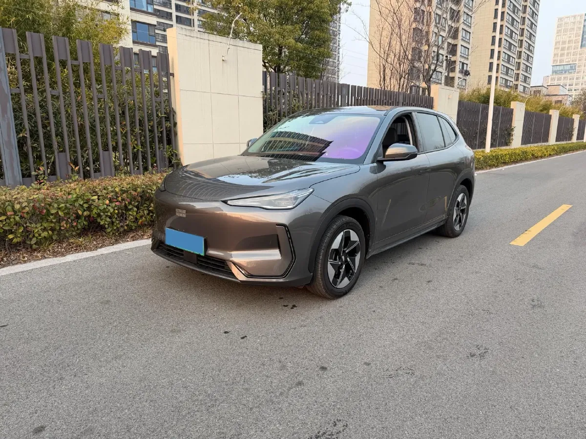 2024 Geely Emgrand L HiP 1.5T 181HP L4 3DHT PHEV 15.5KWH,autocango,china used car exporter,china ev exporter,chinese used car exporter,chinese used ev exporter