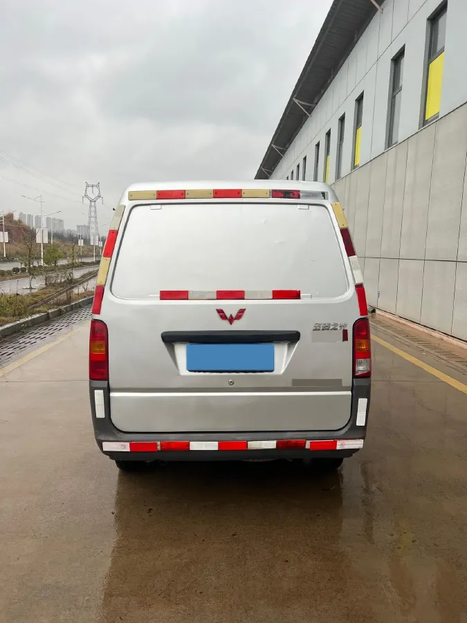 2019 WuLing RongGuang 1.2L 82HP L4 5MT,autocango,china used car exporter,china ev exporter,chinese used car exporter,chinese used ev exporter