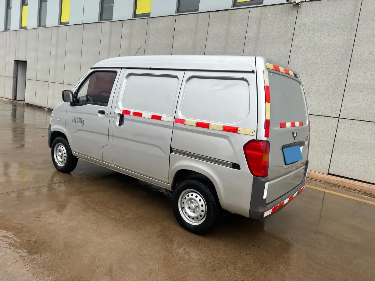2019 WuLing RongGuang 1.2L 82HP L4 5MT,autocango,china used car exporter,china ev exporter,chinese used car exporter,chinese used ev exporter