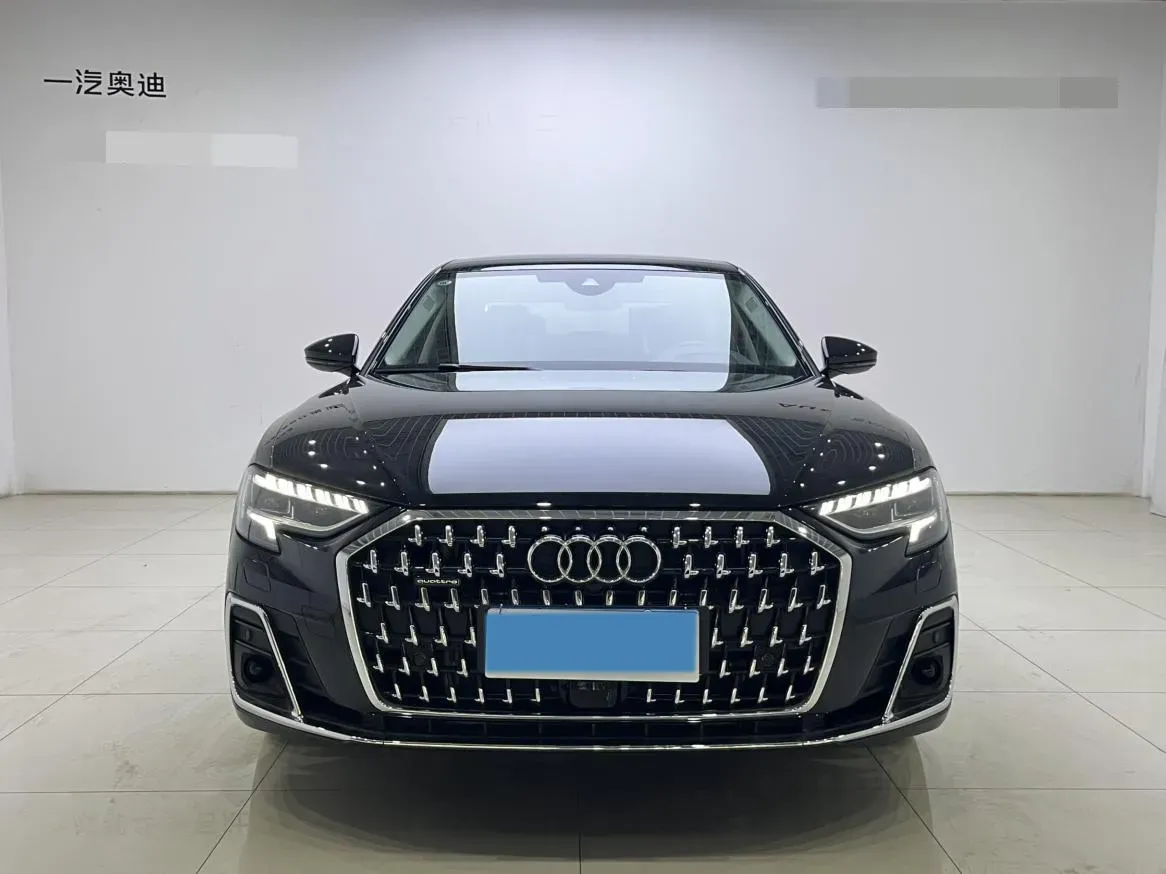 2026 Audi A8 3.0T 340HP V6 8AT,autocango,china used car exporter,china ev exporter,chinese used car exporter,chinese used ev exporter