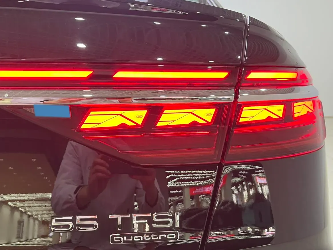 2026 Audi A8 3.0T 340HP V6 8AT,autocango,china used car exporter,china ev exporter,chinese used car exporter,chinese used ev exporter