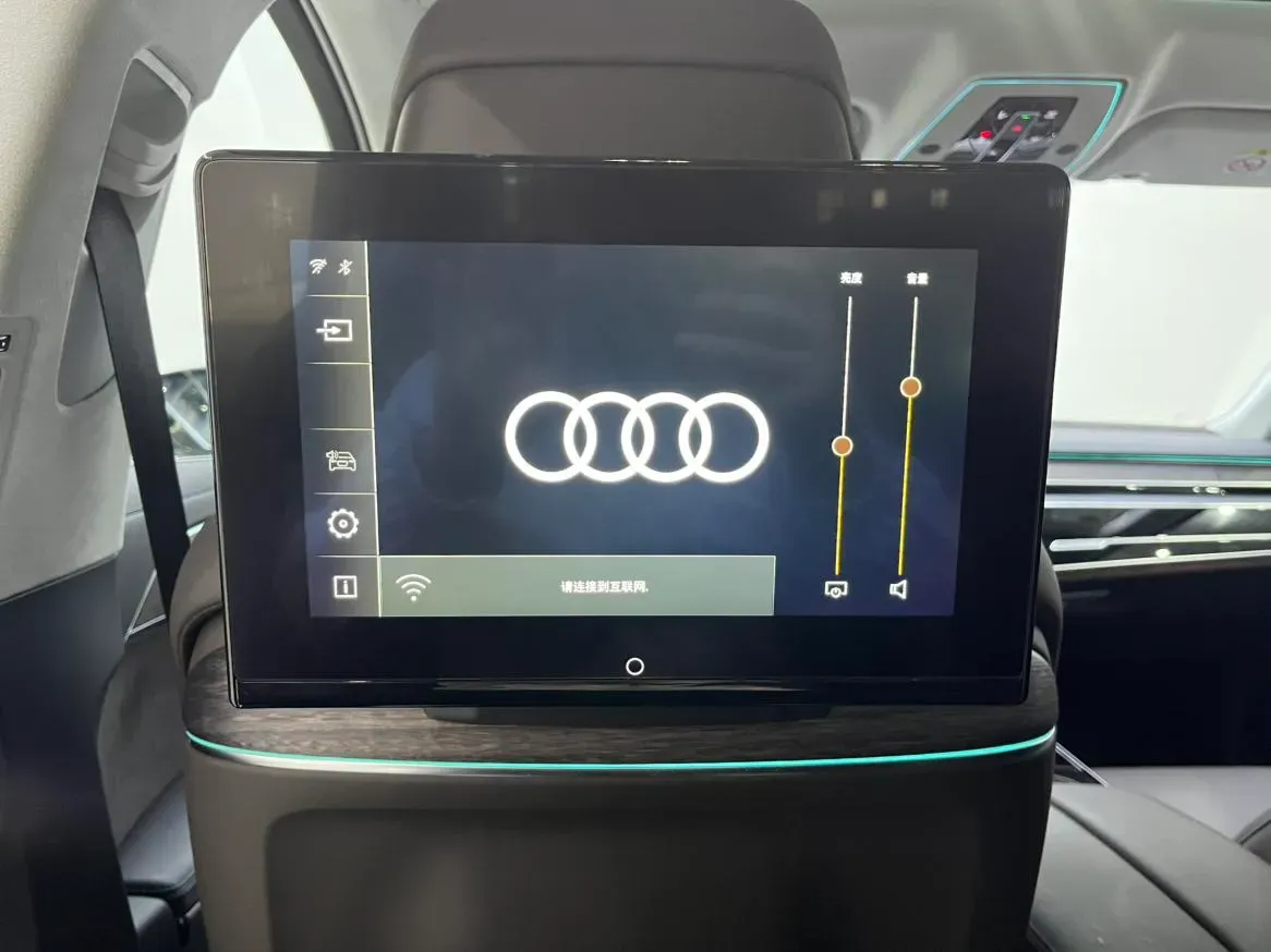 2026 Audi A8 3.0T 340HP V6 8AT,autocango,china used car exporter,china ev exporter,chinese used car exporter,chinese used ev exporter