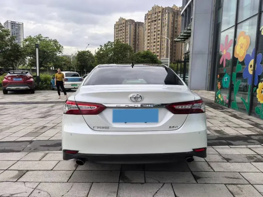 2021 Toyota Camry 2.5L 209HP L4 8AT,autocango,china used car exporter,china ev exporter,chinese used car exporter,chinese used ev exporter