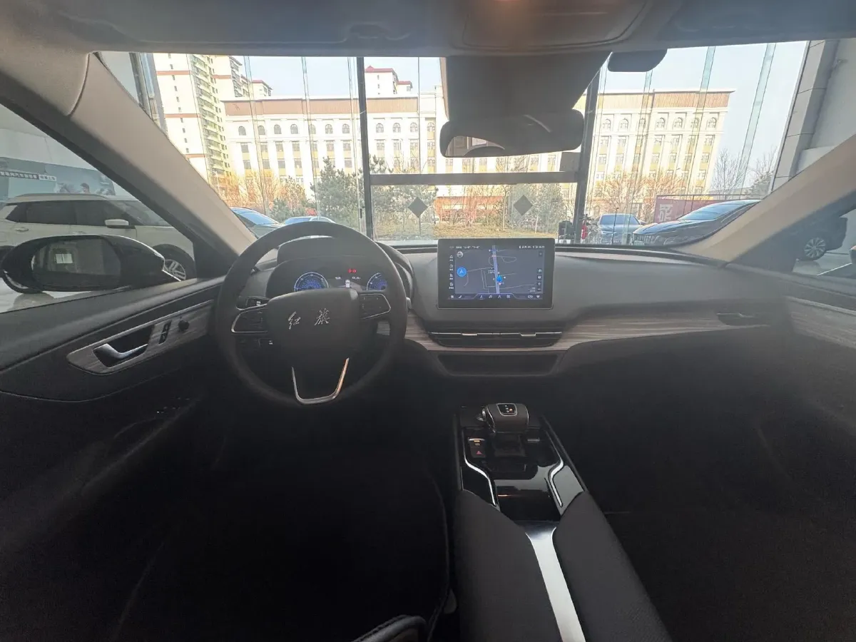 2023 HongQi E-QM5 BEV 74.9KWH,autocango,china used car exporter,china ev exporter,chinese used car exporter,chinese used ev exporter