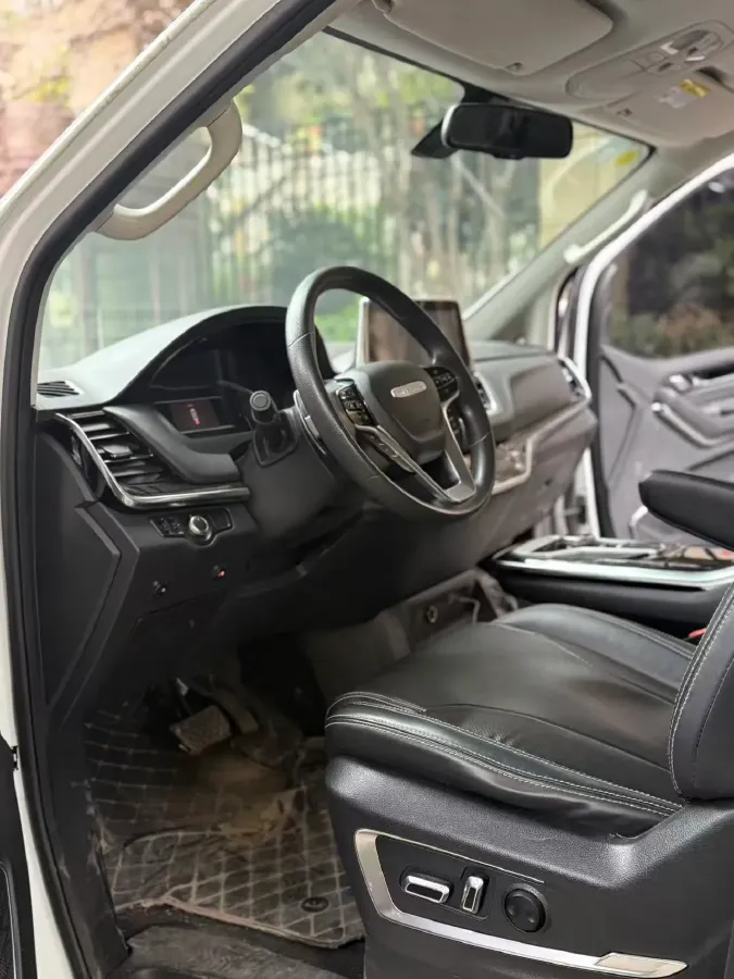 2020 MAXUS G20 2.0T 224HP L4 8AT,autocango,china used car exporter,china ev exporter,chinese used car exporter,chinese used ev exporter