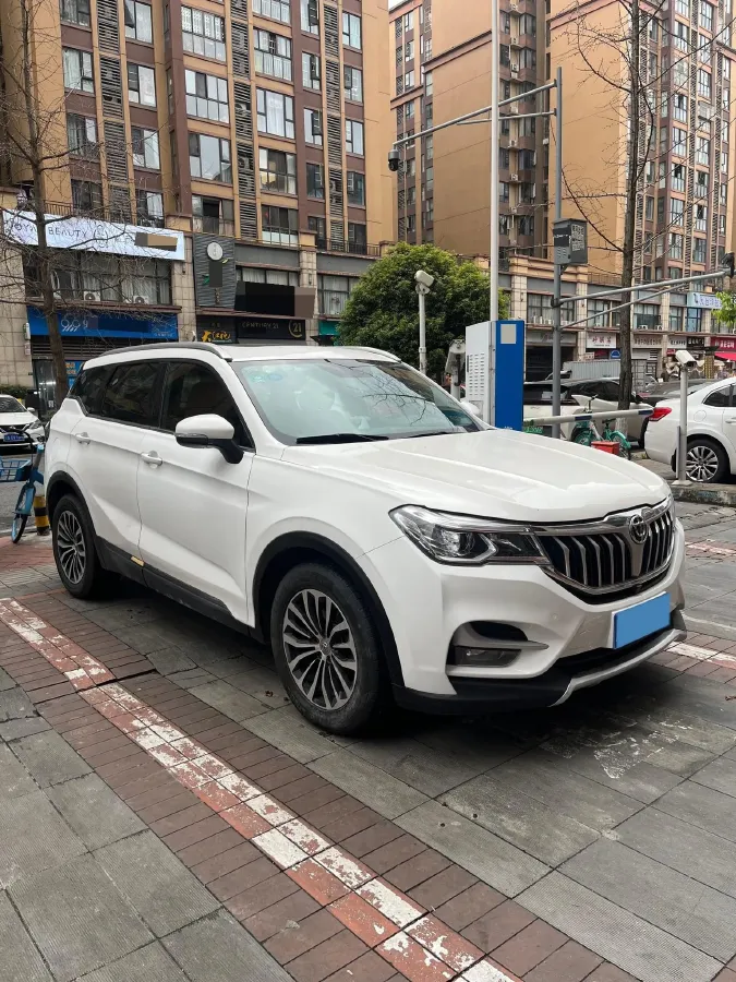 2018 Brilliance Auto V6 1.5T 150HP L4 7DCT,autocango,china used car exporter,china ev exporter,chinese used car exporter,chinese used ev exporter