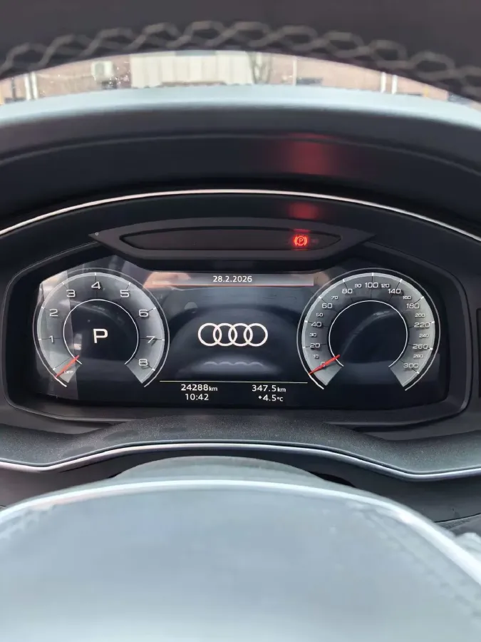 2024 Audi A6L 2.0T 245HP L4 7DCT,autocango,china used car exporter,china ev exporter,chinese used car exporter,chinese used ev exporter