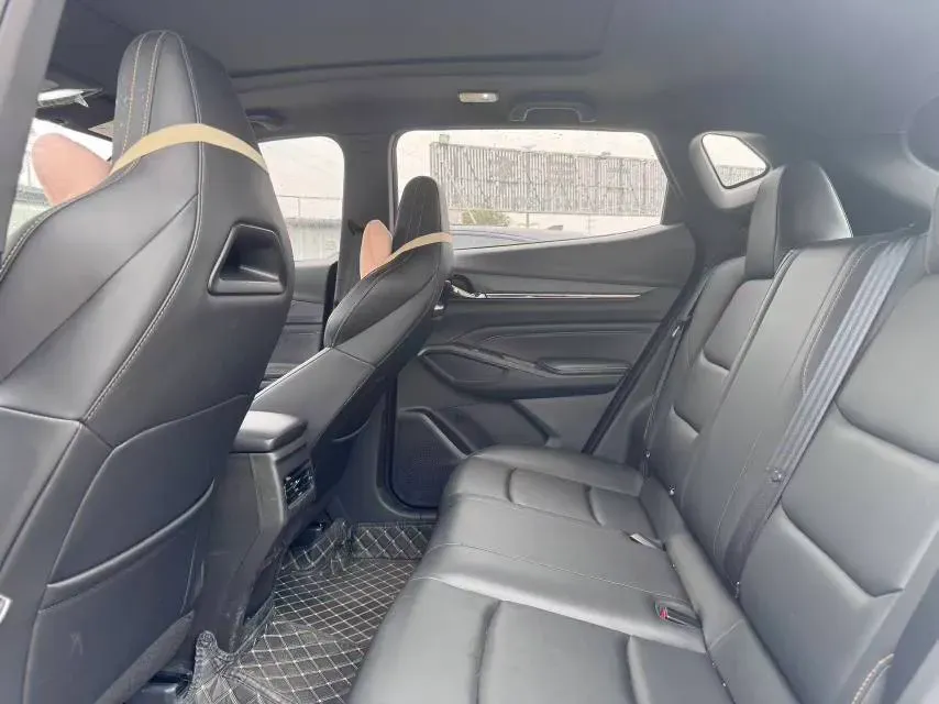 2023 ChangAn Oshan X5 Plus 1.5T 188HP L4 7DCT,autocango,china used car exporter,china ev exporter,chinese used car exporter,chinese used ev exporter