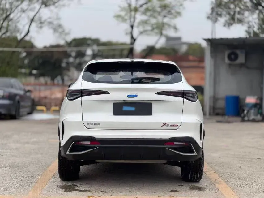 2023 ChangAn Oshan X5 Plus 1.5T 188HP L4 7DCT,autocango,china used car exporter,china ev exporter,chinese used car exporter,chinese used ev exporter