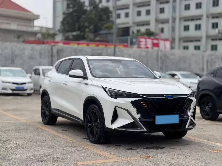 2023 ChangAn Oshan X5 Plus 1.5T 188HP L4 7DCT,autocango,china used car exporter,china ev exporter,chinese used car exporter,chinese used ev exporter