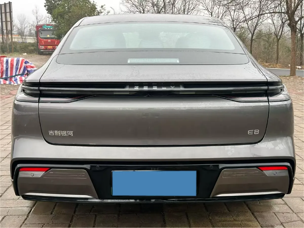 2024 Geely Galaxy E8 BEV 62KWH,autocango,china used car exporter,china ev exporter,chinese used car exporter,chinese used ev exporter