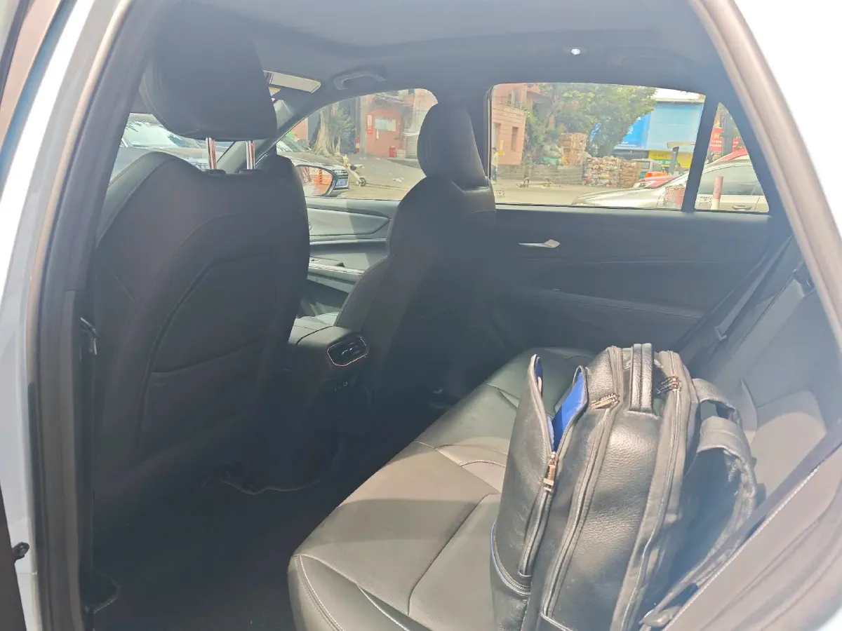 2023 Livan 7 BEV 50.4KWH,autocango,china used car exporter,china ev exporter,chinese used car exporter,chinese used ev exporter