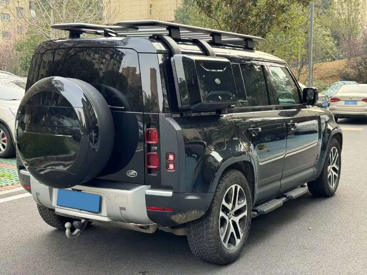 2024 Land Rover Defender 3.0T 400HP L6 8AT,autocango,china used car exporter,china ev exporter,chinese used car exporter,chinese used ev exporter