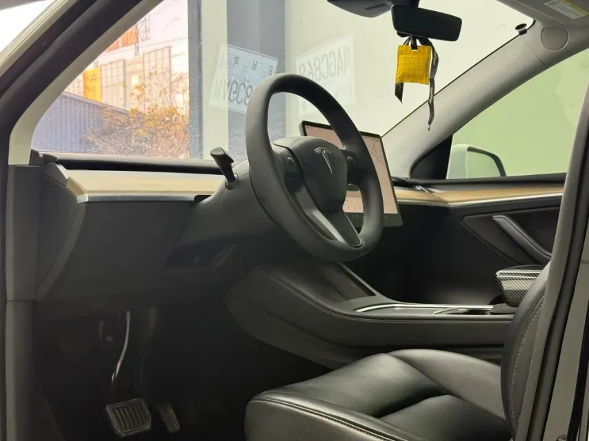 2022 Tesla Model Y BEV 60KWH,autocango,china used car exporter,china ev exporter,chinese used car exporter,chinese used ev exporter