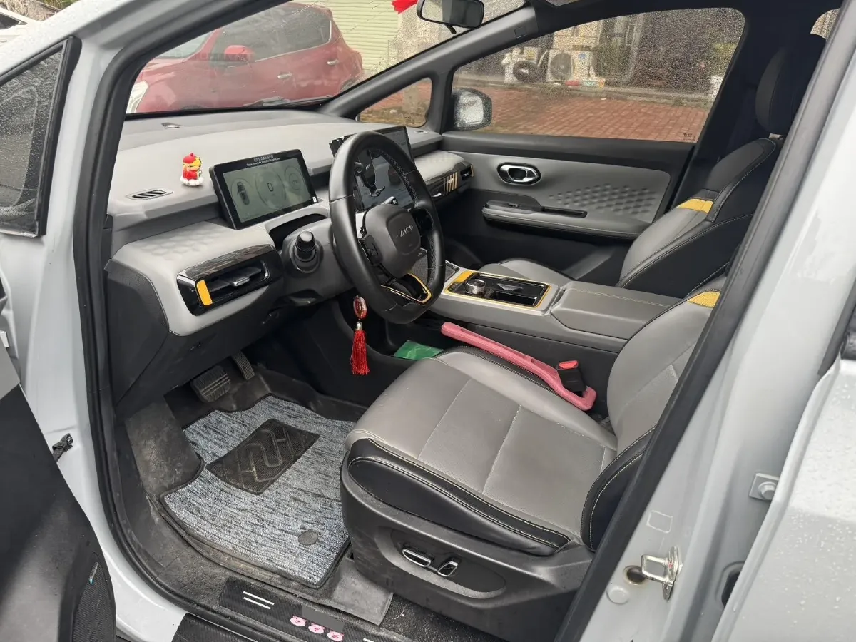 2022 Geely Okavango 1.8T 184HP L4 7DCT,autocango,china used car exporter,china ev exporter,chinese used car exporter,chinese used ev exporter