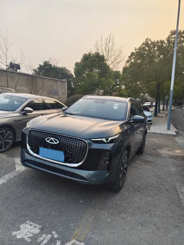 2025 Chery Tiggo 8 Plus 1.6T 197HP L4 7DCT,autocango,china used car exporter,china ev exporter,chinese used car exporter,chinese used ev exporter