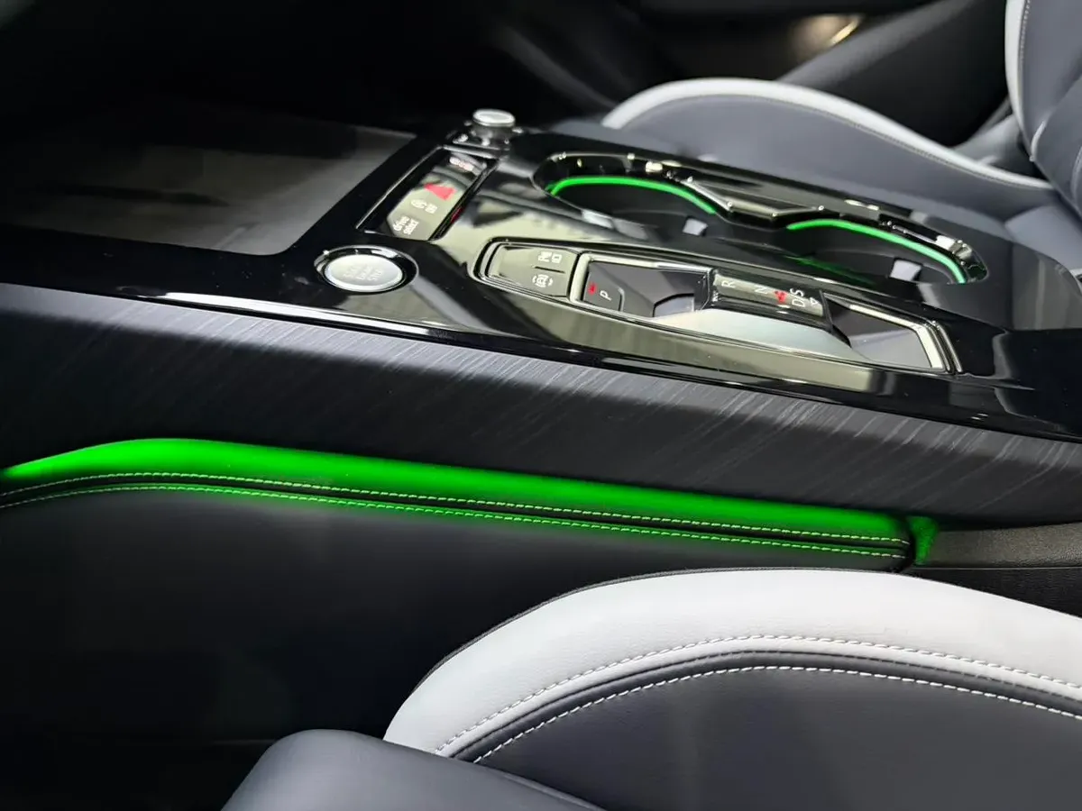 2026 Audi A5L 2.0T 170HP L4 7DCT,autocango,china used car exporter,china ev exporter,chinese used car exporter,chinese used ev exporter