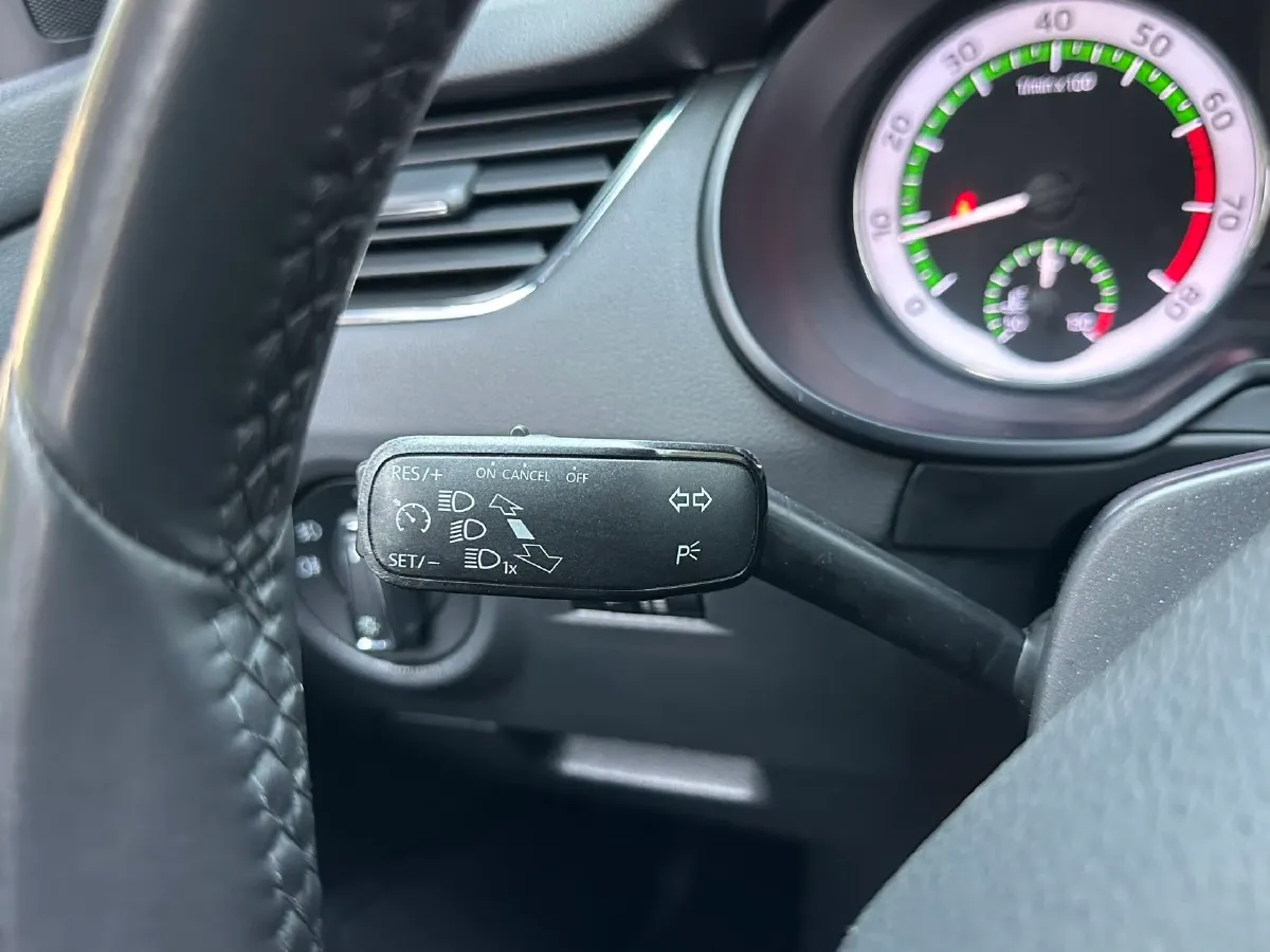 2018 Skoda Octavia 1.2T 116HP L4 7DCT,autocango,china used car exporter,china ev exporter,chinese used car exporter,chinese used ev exporter