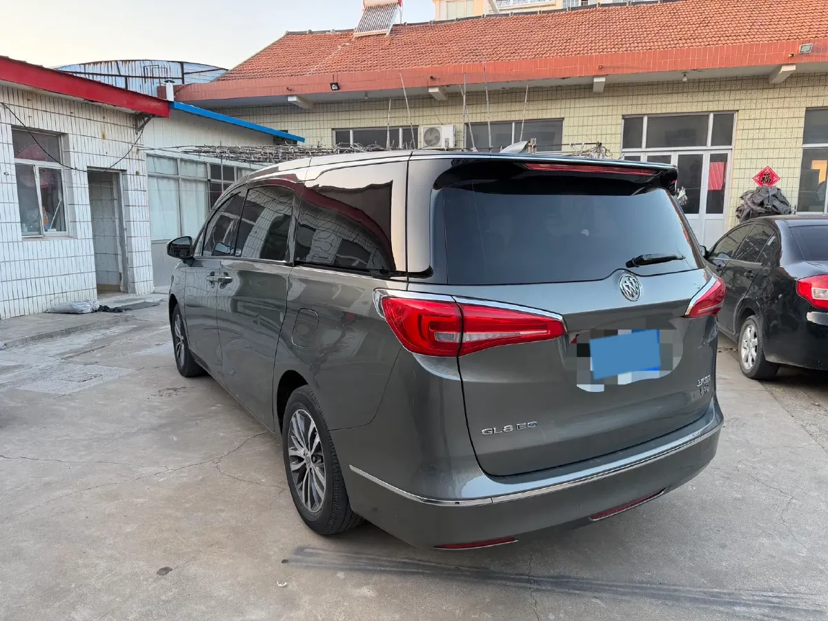 2018 Buick GL8 2.0T 260HP L4 6AT,autocango,china used car exporter,china ev exporter,chinese used car exporter,chinese used ev exporter