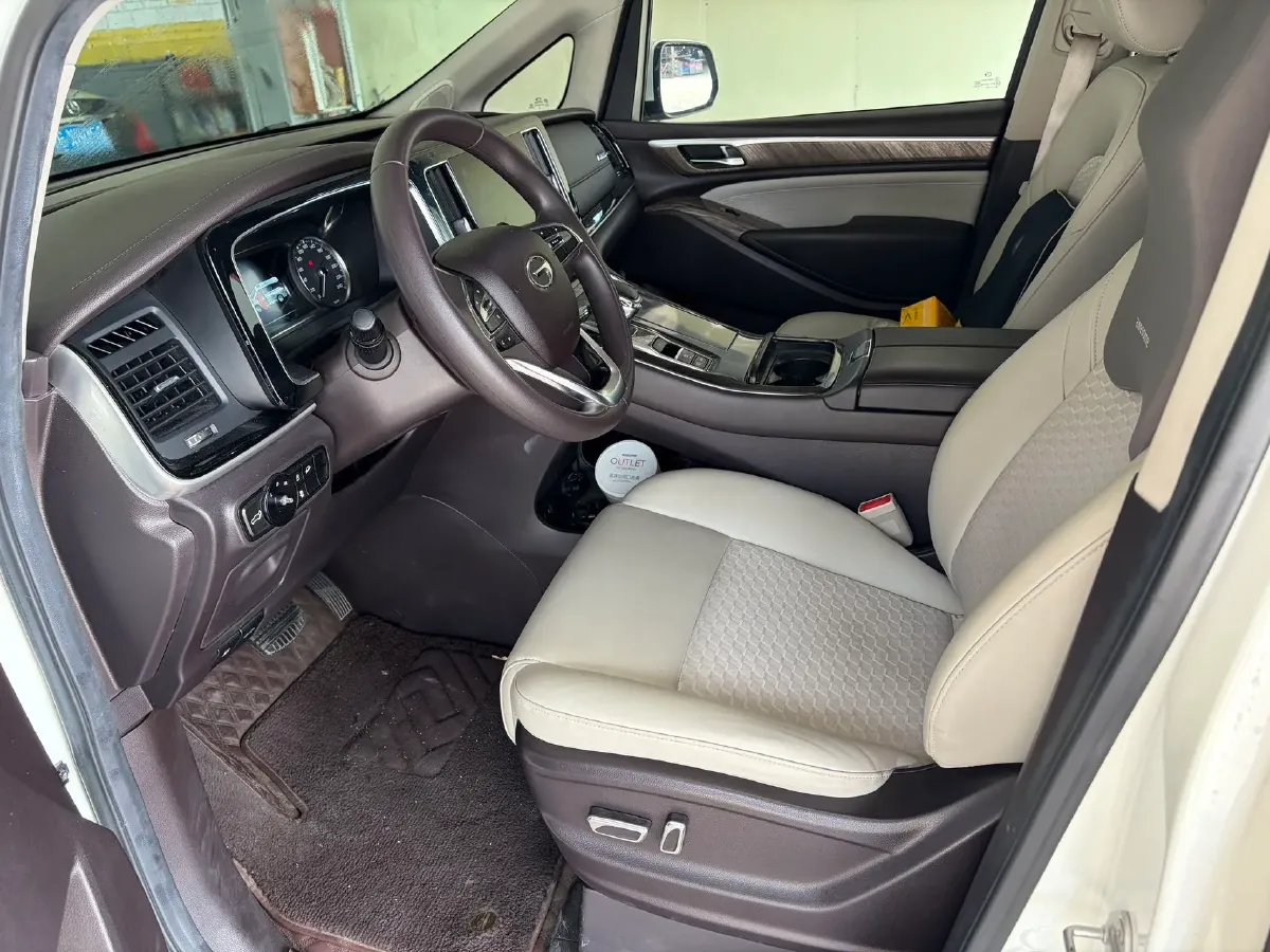 2021 GAC Trumpchi M8 2.0T 252HP L4 8AT,autocango,china used car exporter,china ev exporter,chinese used car exporter,chinese used ev exporter